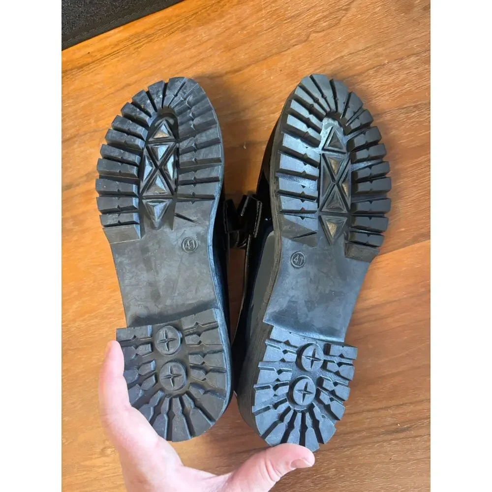 NWOT Black Patent Platform Loafers Women’s Size 10